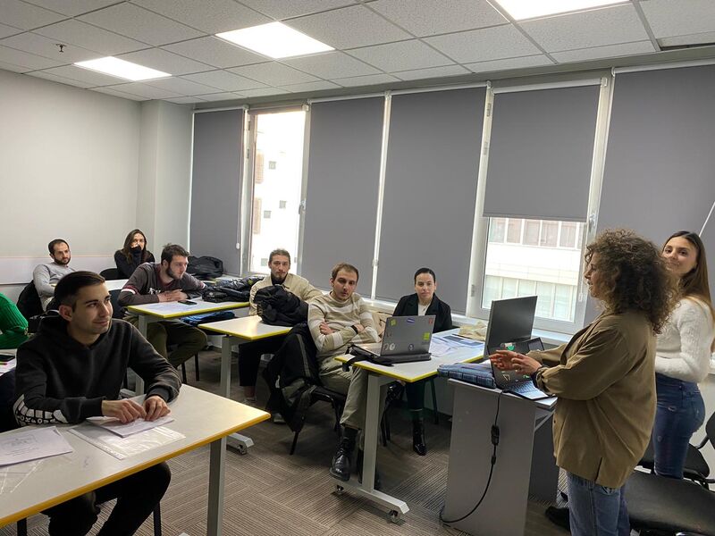 File:Istituto cultura italiana (NGO)/Articles/Presentando UE e Italia alla University of Georgia/IMG-20230127-WA0035.jpg